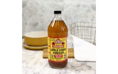 The proven health benefits of apple cider vinegar (for gut health and weight loss)